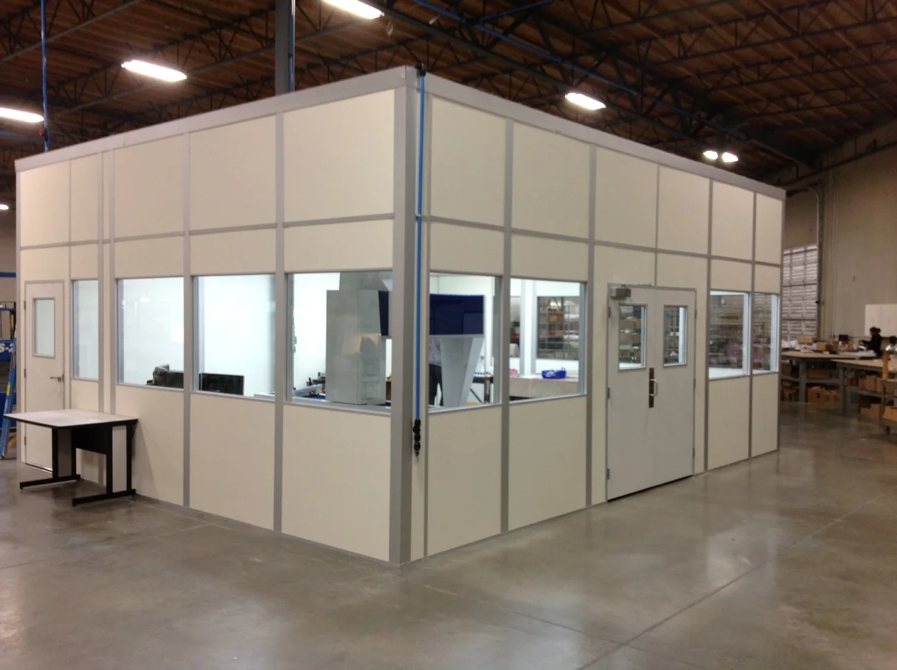 CMM enclosure